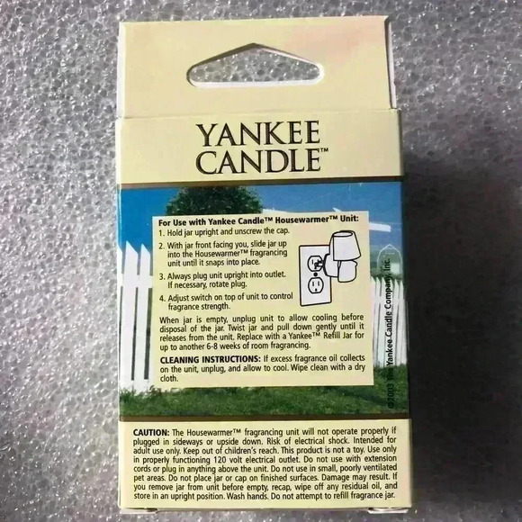 Yankee Candle Housewarmer Scented Oil Refill Clean Cotton 2003 House Warmer - Picture 2 of 2